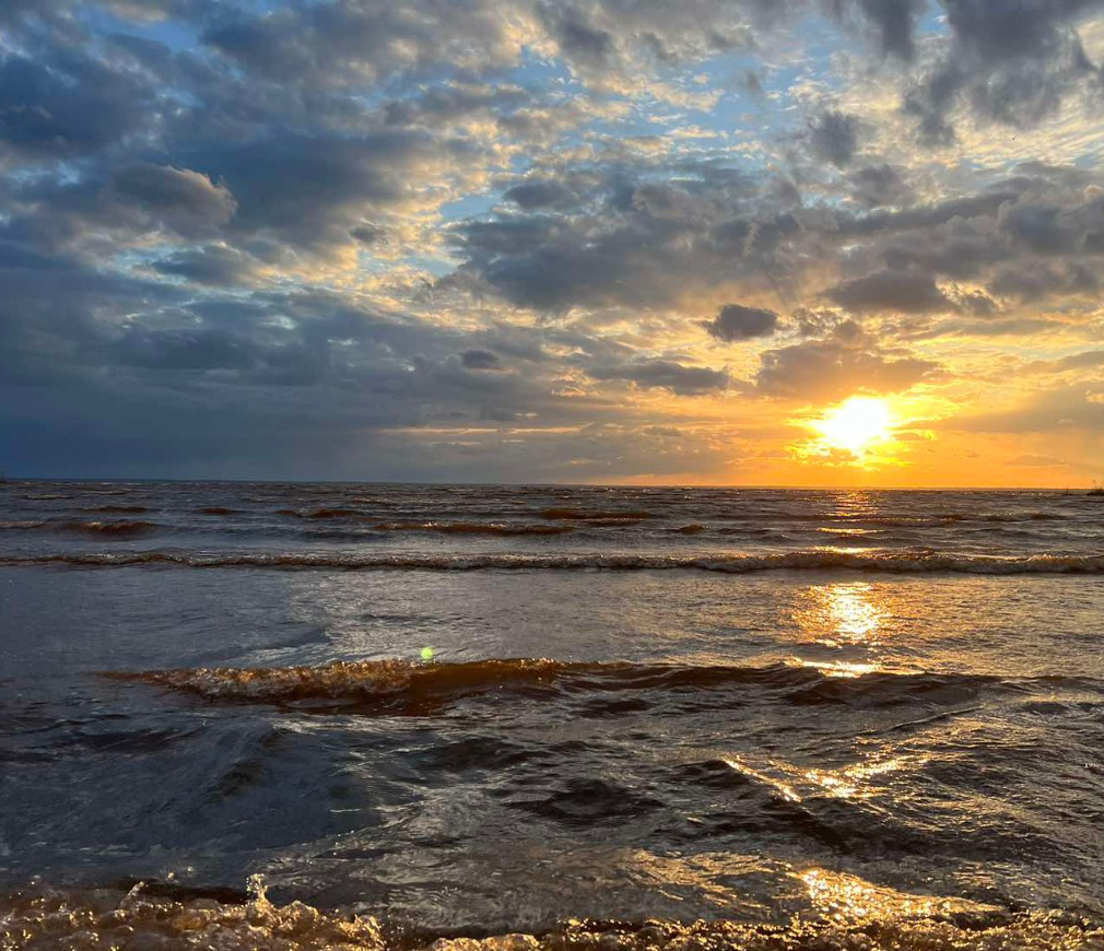 Встретить закат над морем